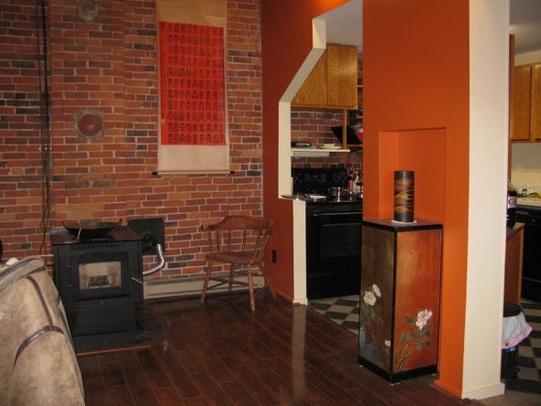 94 Main St, Auburn, ME 04210